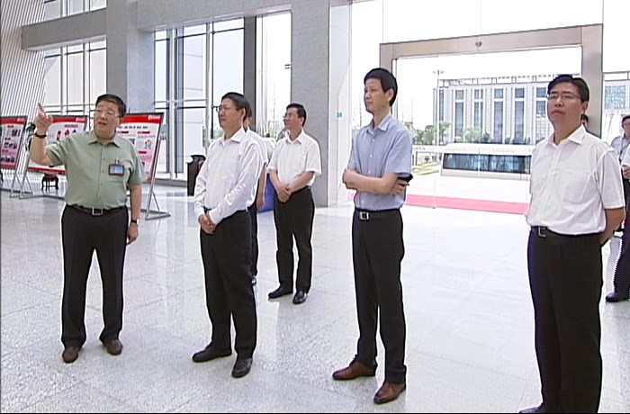 江苏省委常委、组织部部长郭文奇莅临z6com·尊龙凯时药业调研指导