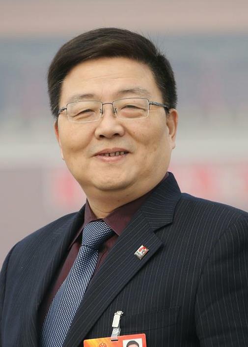 全国人大代表肖伟：建议加快中药防治重大病毒感染性疾病创新药物研发