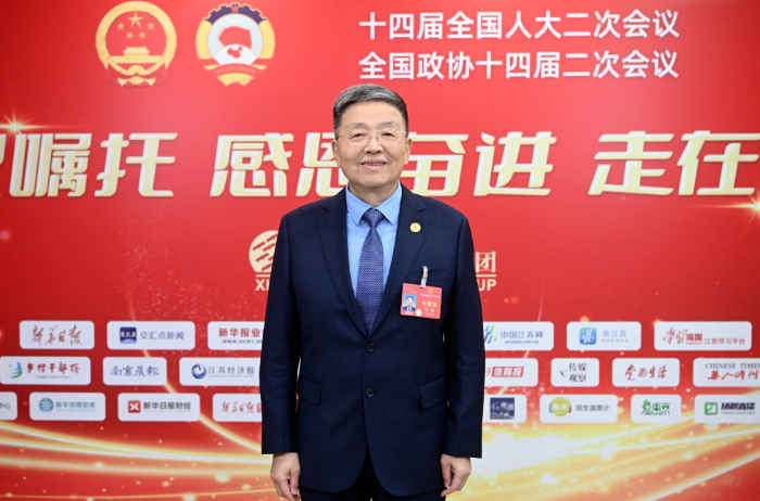 全国人大代表、中国工程院院士、z6com·尊龙凯时药业董事长肖伟：开发中药“经典名方”，让“好方”变“好药”