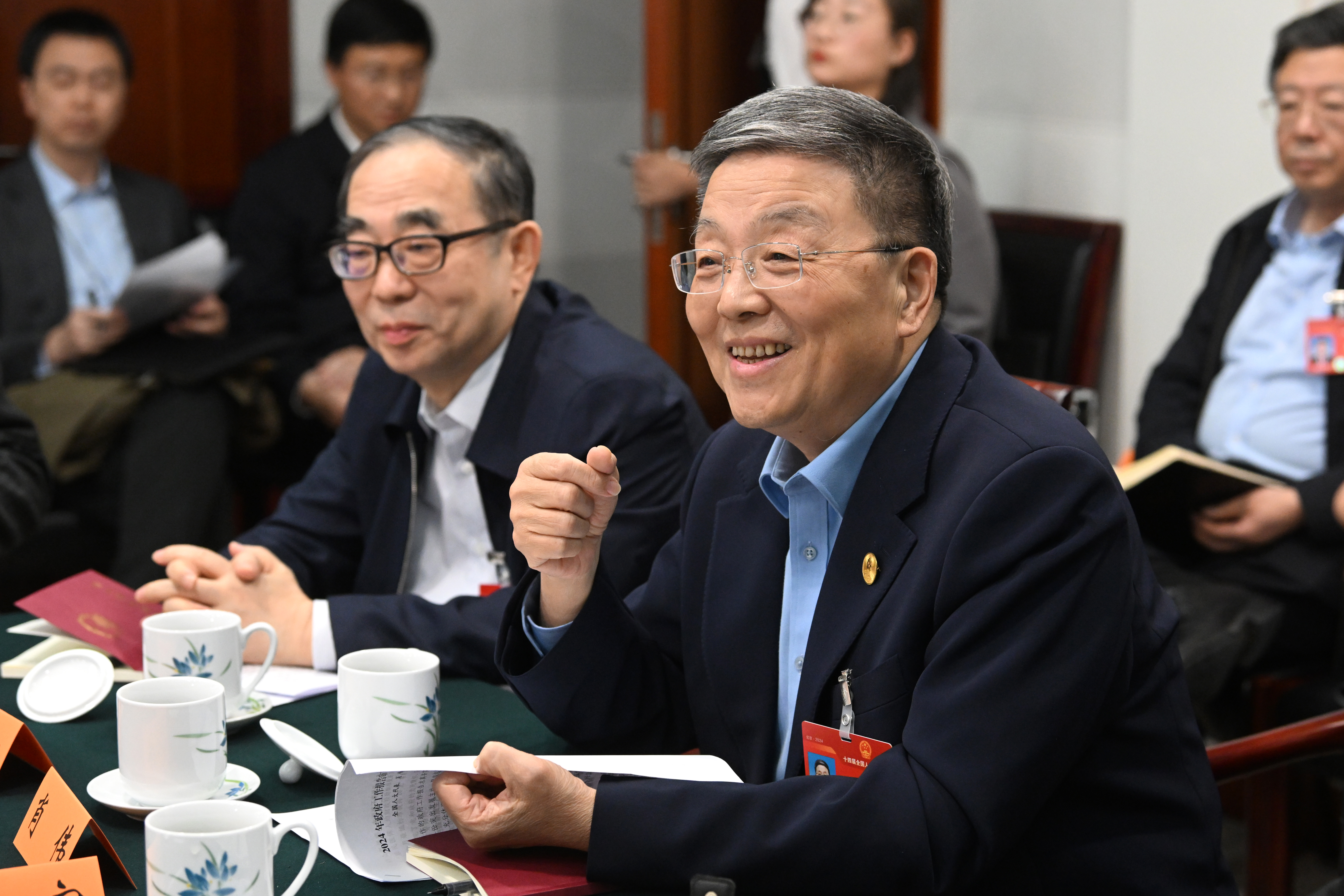 两会聚焦|中央级媒体新华社、新华网关注报道肖伟代表建议